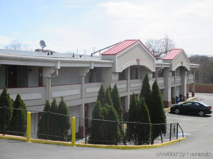 Red Carpet Inn - New Brunswick Esterno foto